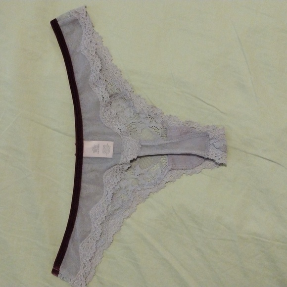 Victoria's Secret Panty Bundle - Picture 5 of 9